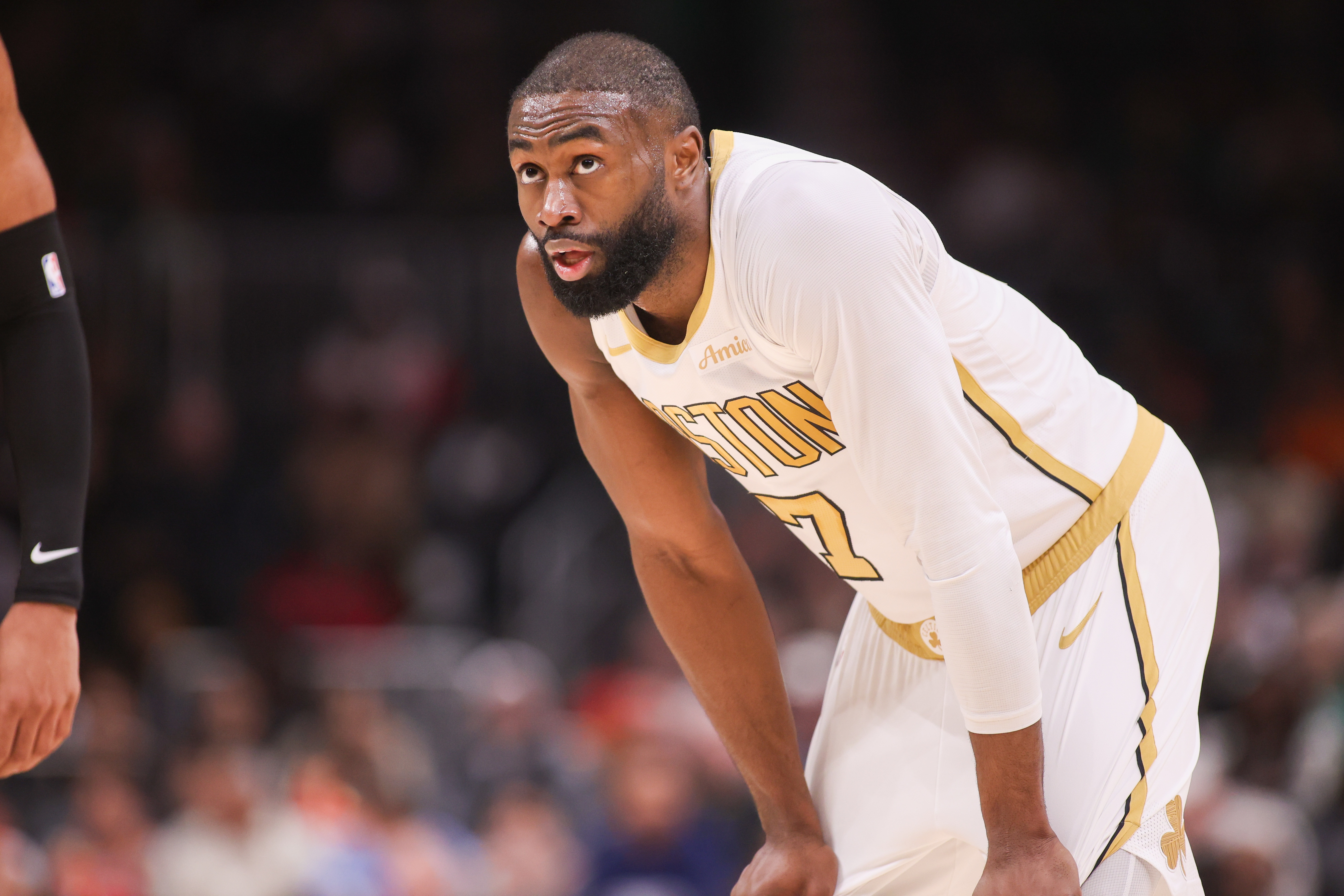 开云APP下载-布朗：我为了球队能争冠牺牲了很多 现在大家多少能认清我的实力